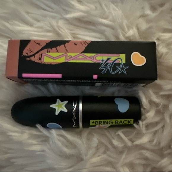 Rare / MAC Cosmetics  40 year’s anniversary Soft Beige  Fleshpot Lipstick - Picture 4 of 5